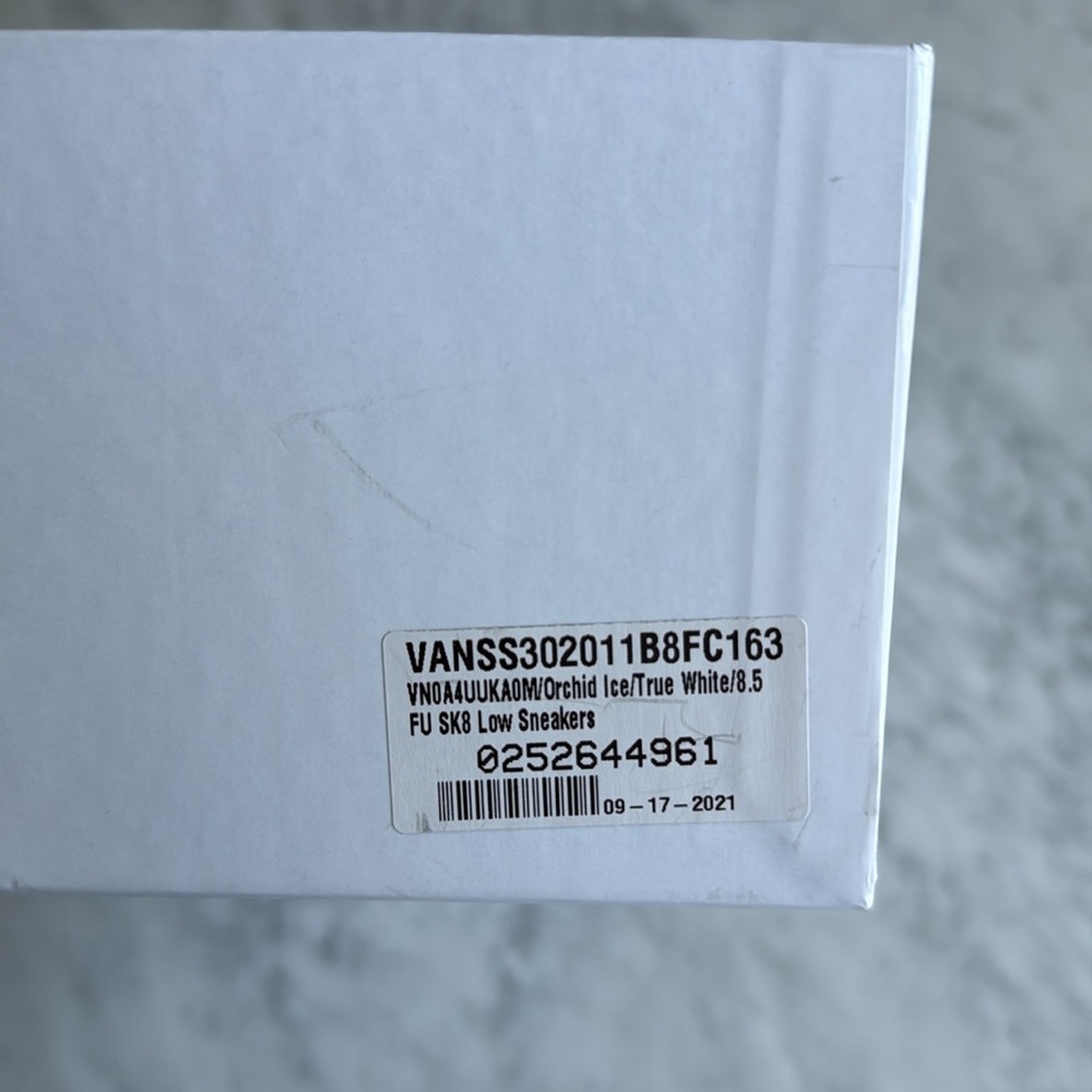 Vans Unisex Sk8 Low Sneakers NIB - Picture 6 of 7